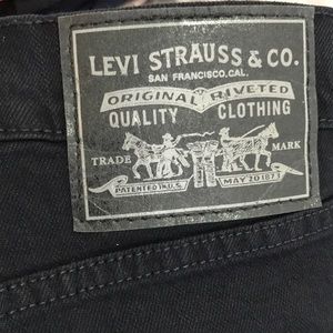 Men Levi Straight Leg 34x32